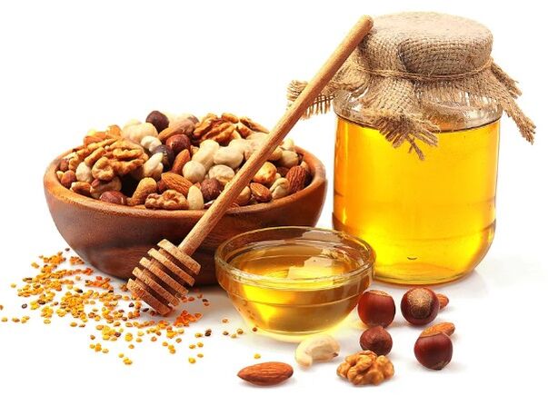 Honey with walnuts